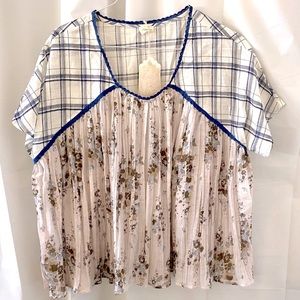 HYKU Flowy Boho Floral Top